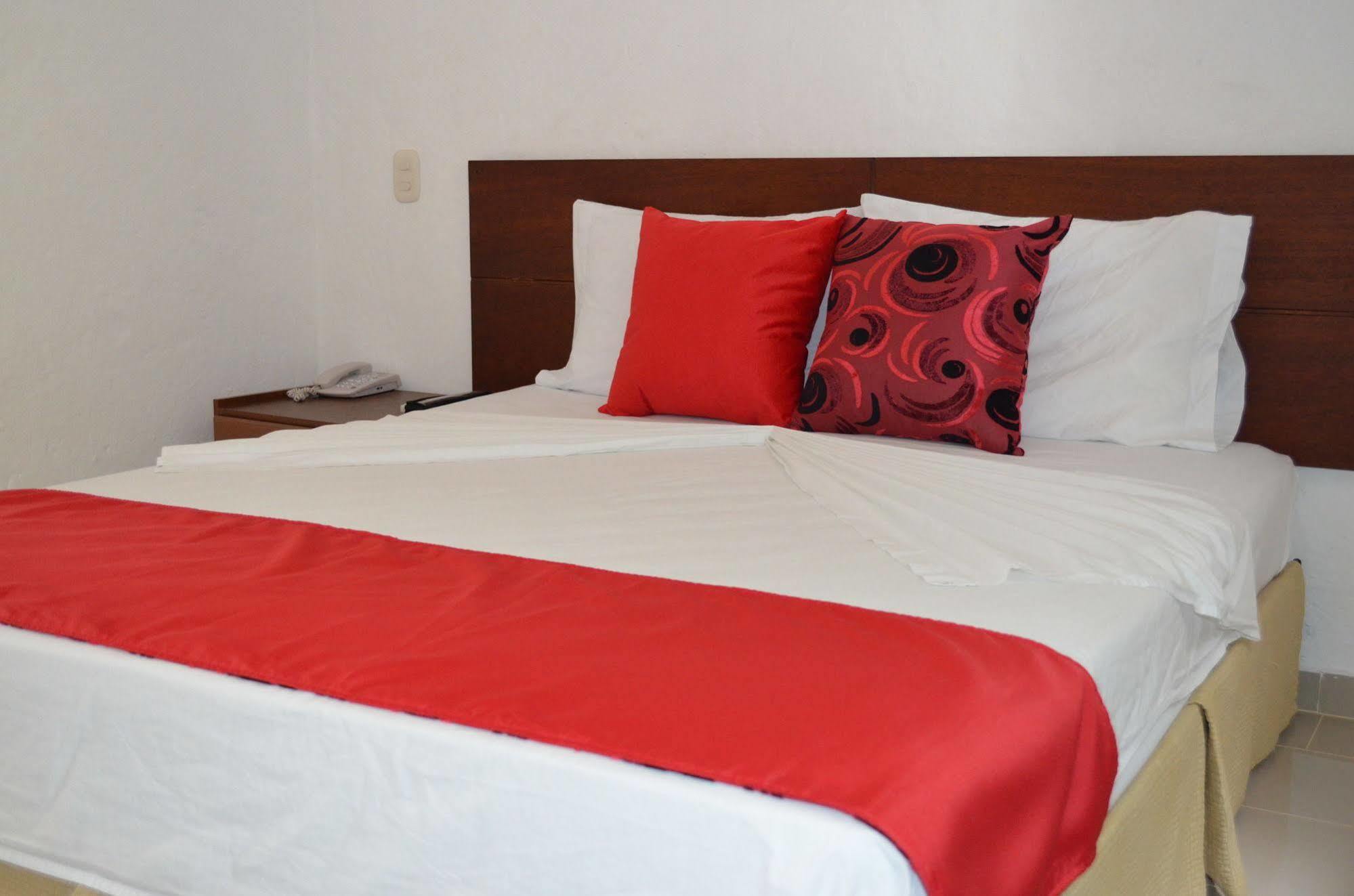 Hotel Aldea Plaza Doradal Екстериор снимка
