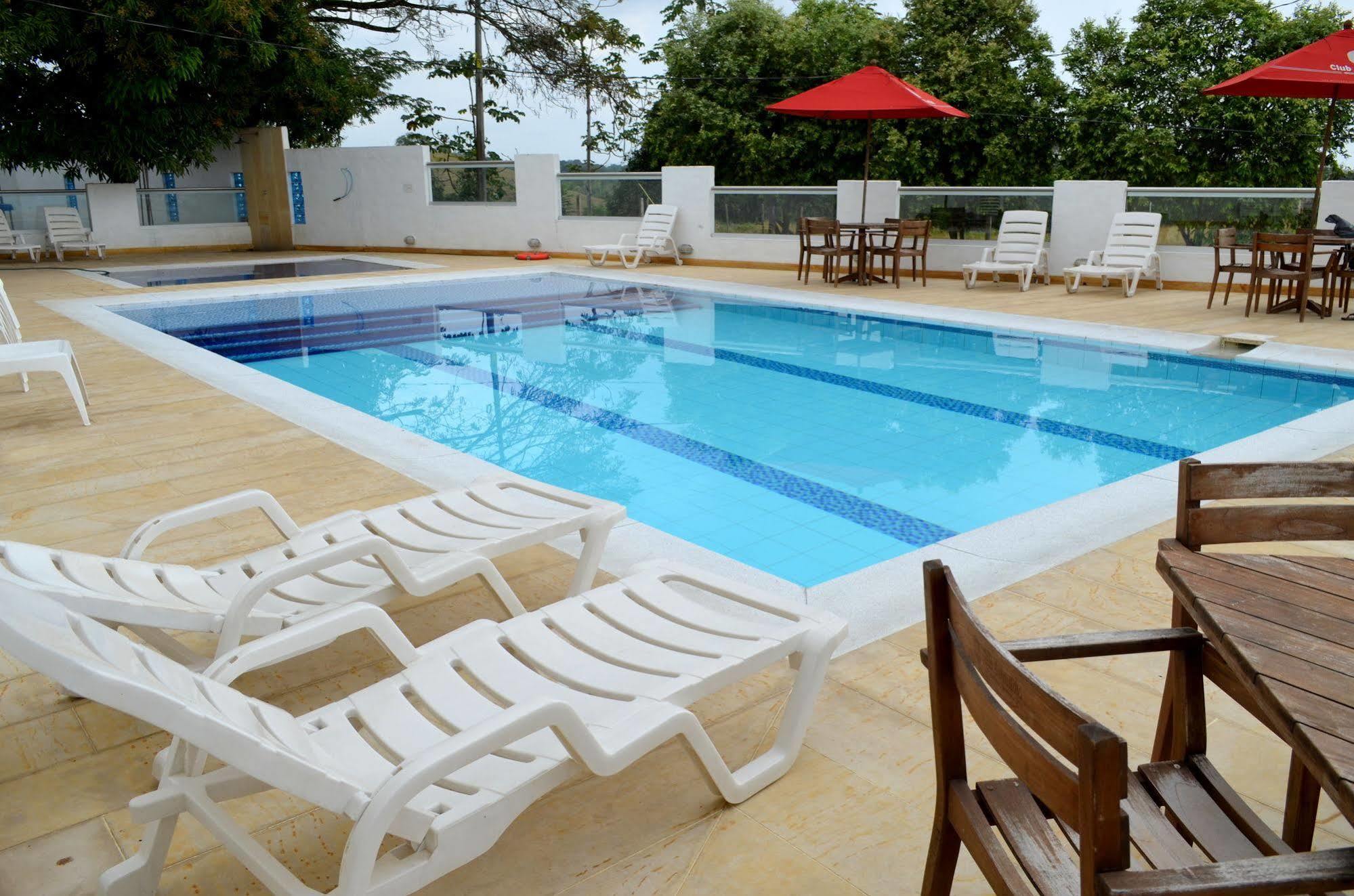 Hotel Aldea Plaza Doradal Екстериор снимка